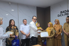 Penyerahan-SK-Pensiun-TMT-01-Agustus-2025-2 Penyerahan-SK-Pensiun-TMT-01-Agustus-2025-2