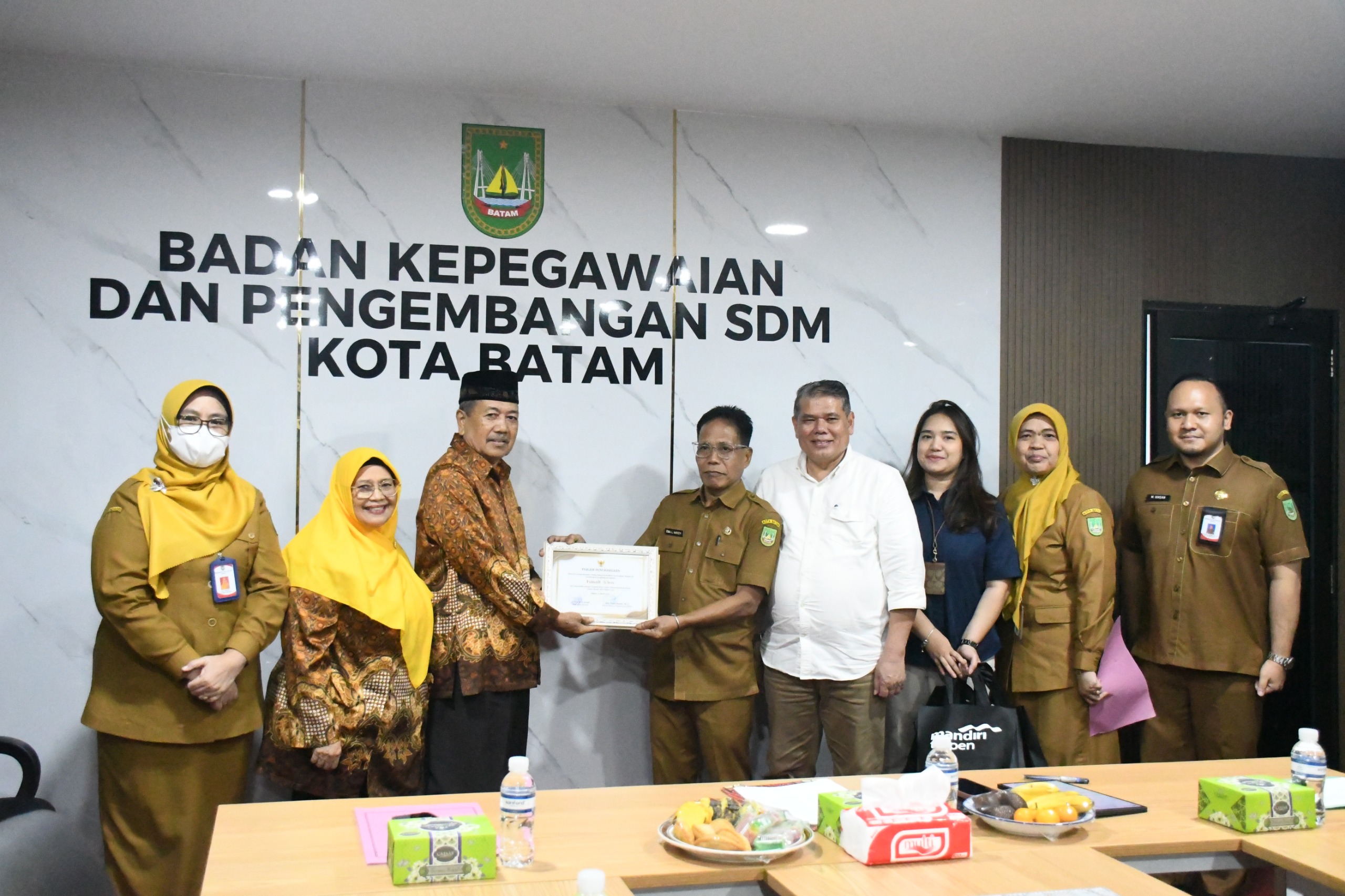 Penyerahan-SK-Pensiun-BUP-TMT-01-April-2026-2