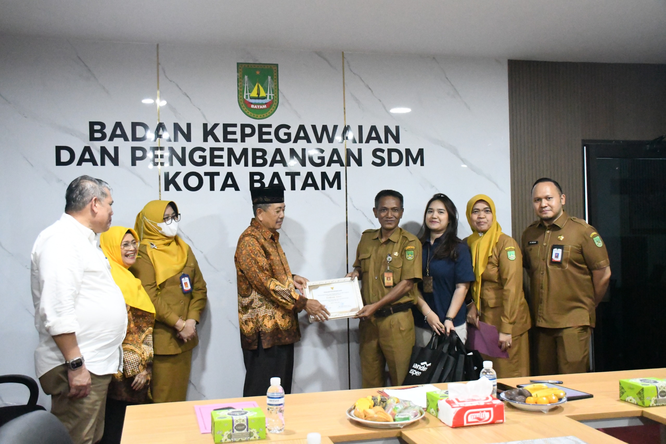 Penyerahan-SK-Pensiun-BUP-TMT-01-April-2026-4
