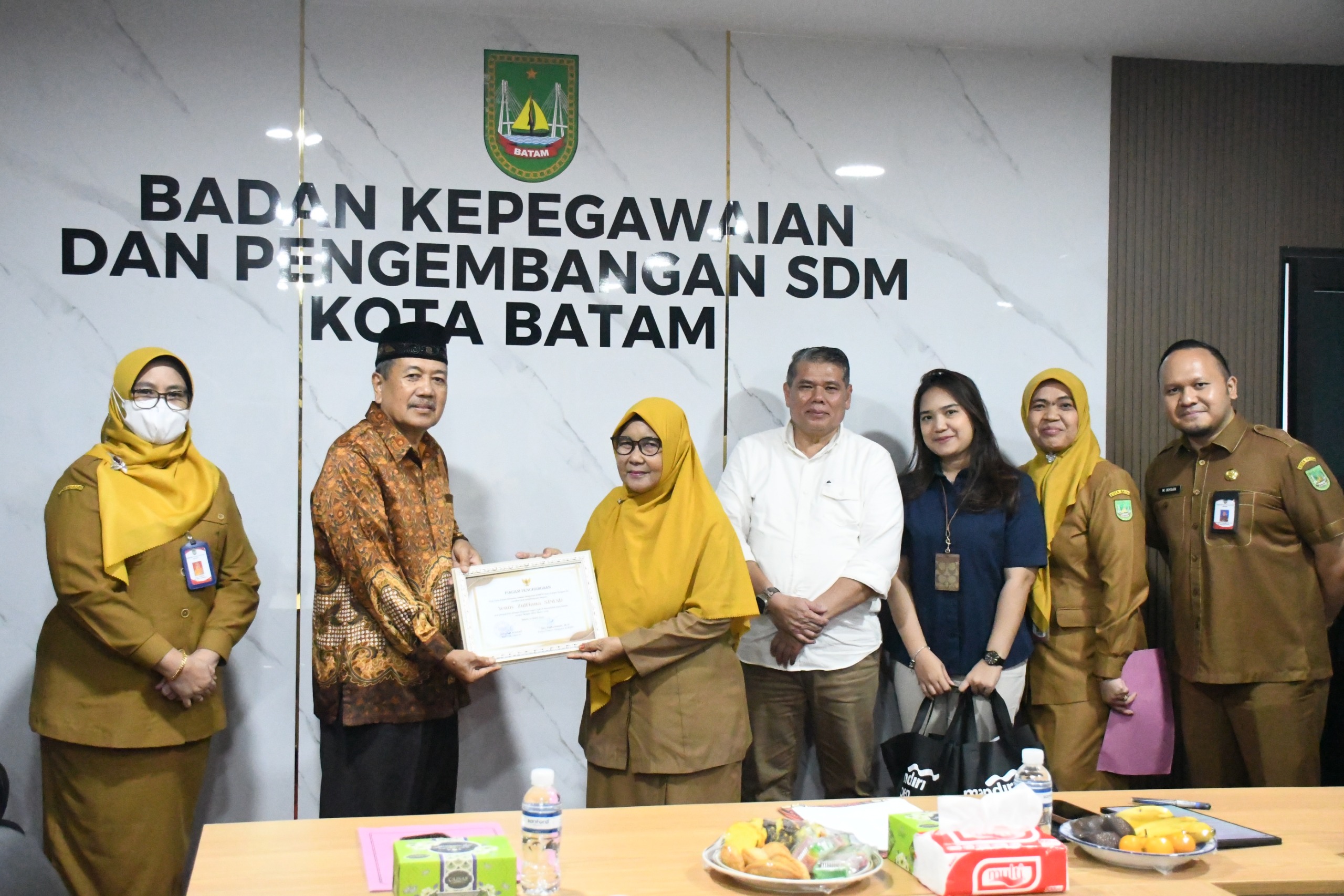 Penyerahan-SK-Pensiun-BUP-TMT-01-April-2026-5
