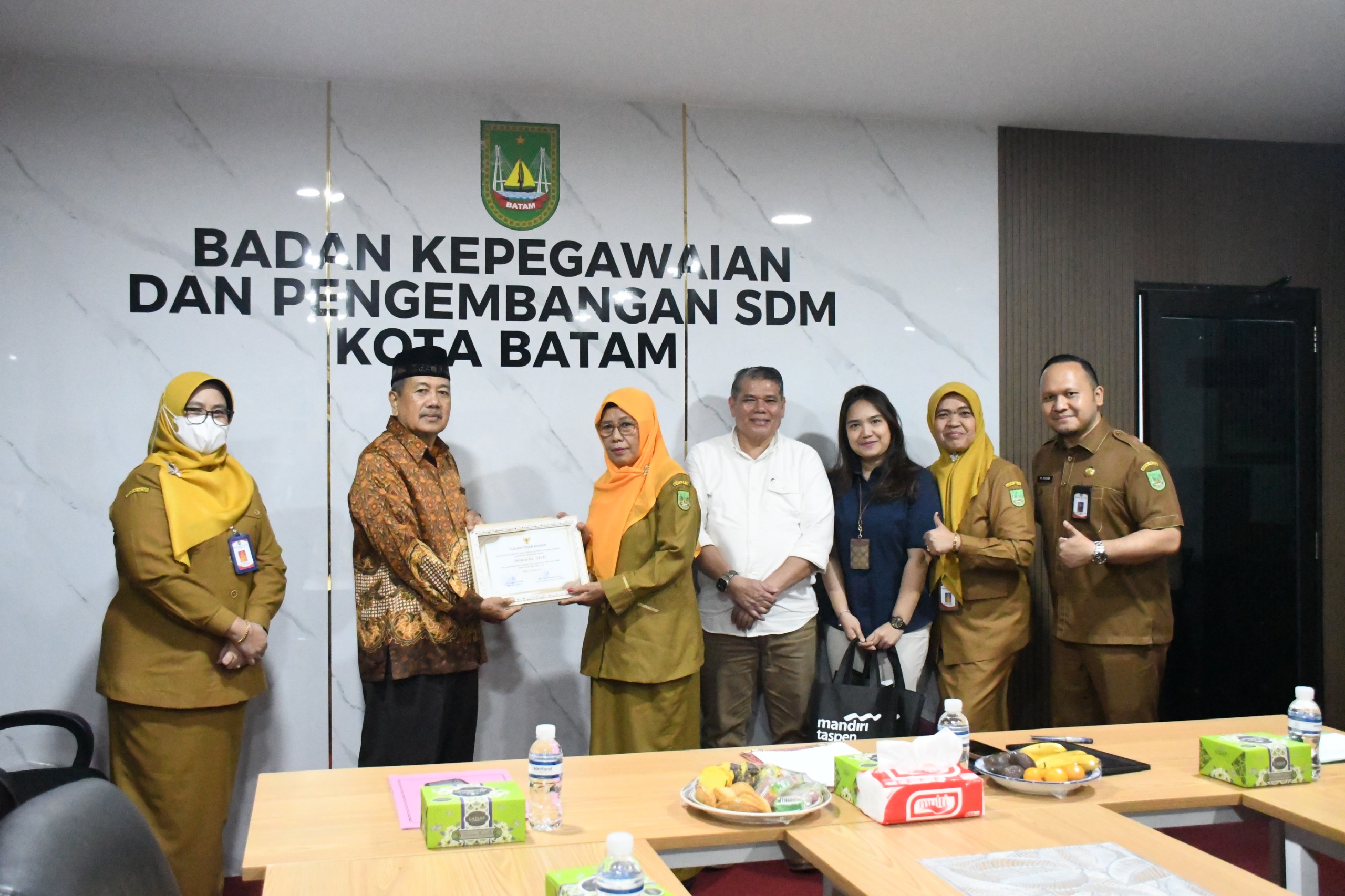 Penyerahan-SK-Pensiun-BUP-TMT-01-April-2026-6
