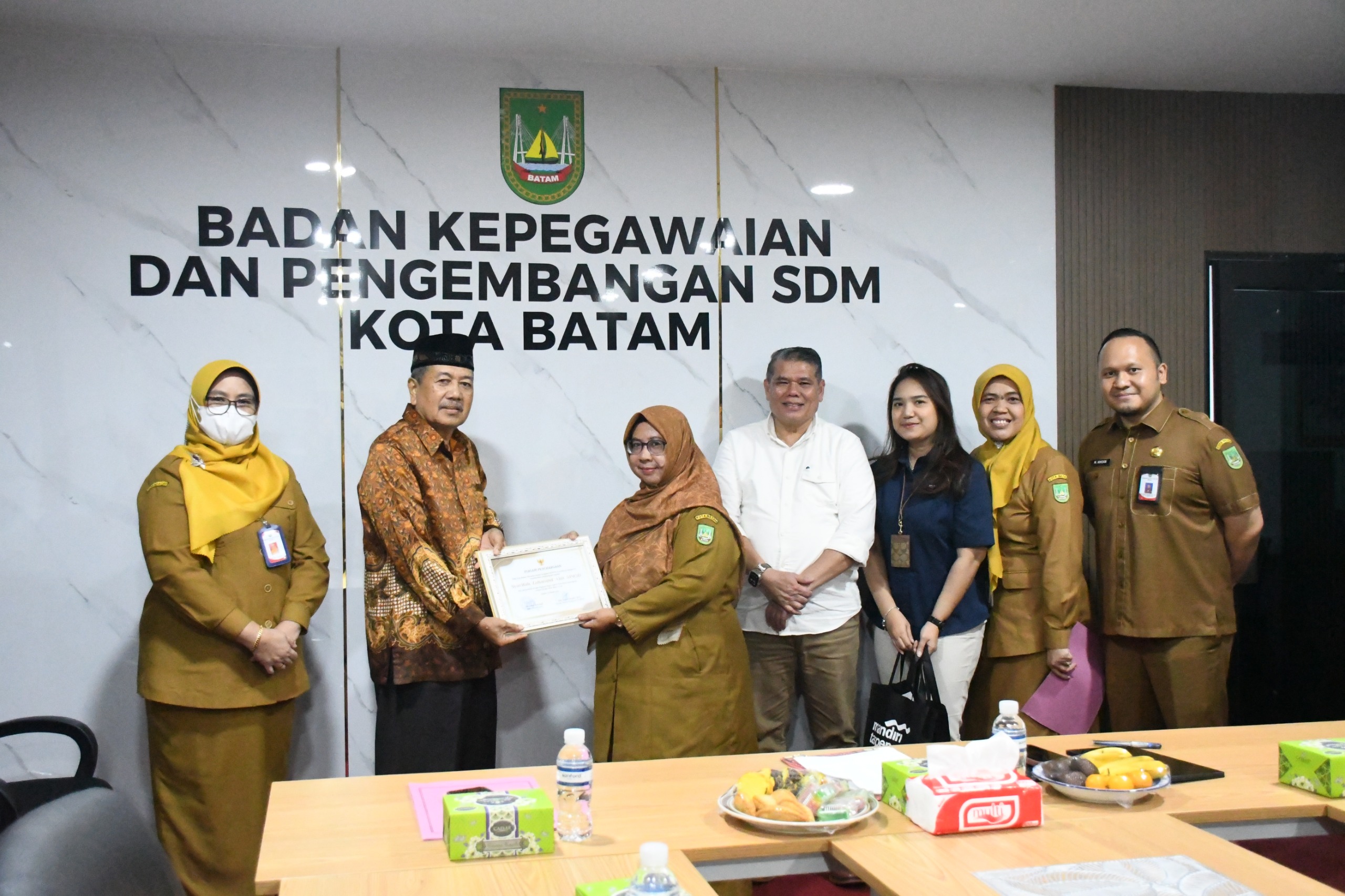 Penyerahan-SK-Pensiun-BUP-TMT-01-April-2026-7