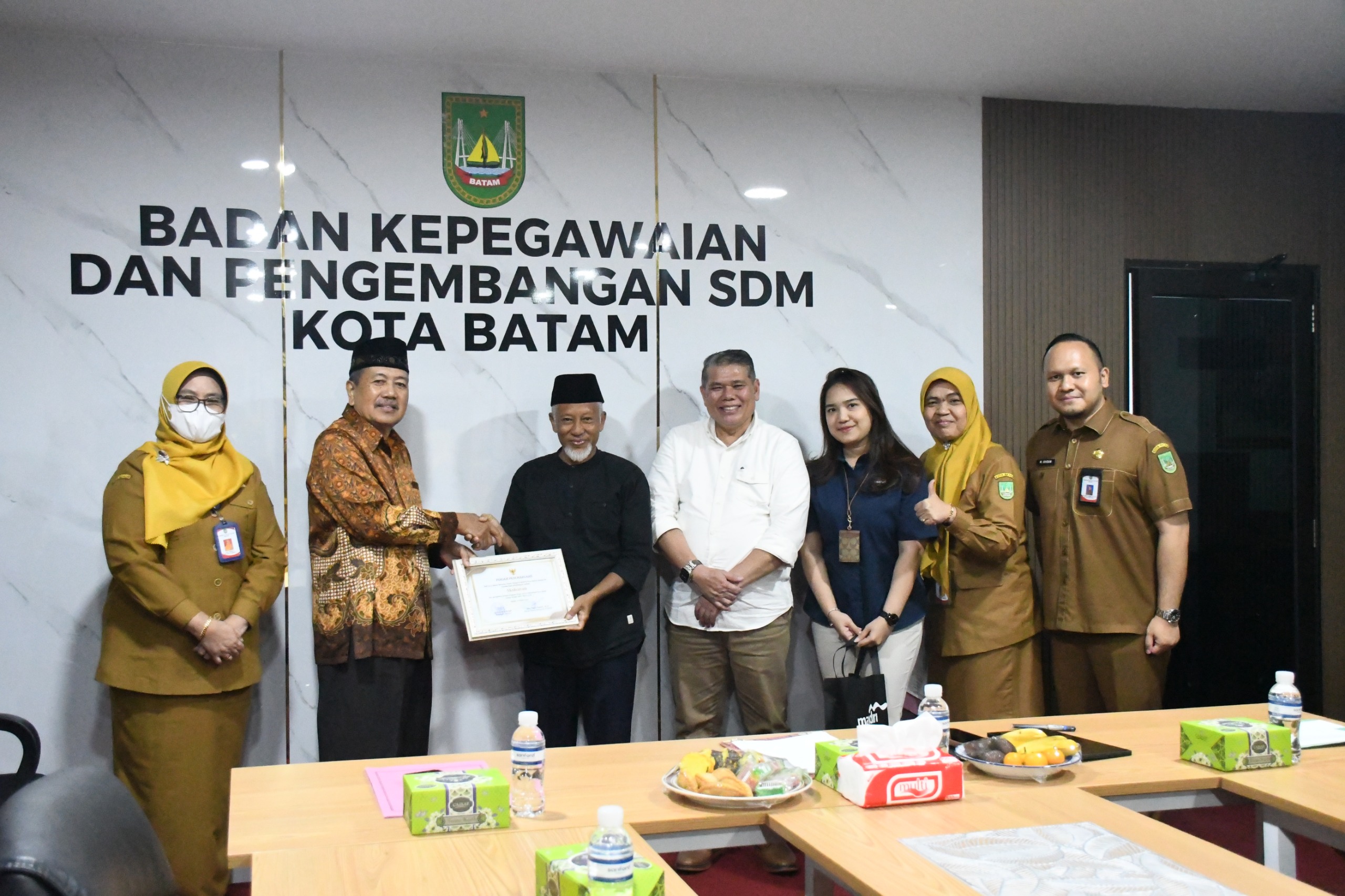 Penyerahan-SK-Pensiun-BUP-TMT-01-April-2026-8