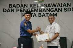 Penyerahan-SK-Pensiun-01-Jan-2026-3