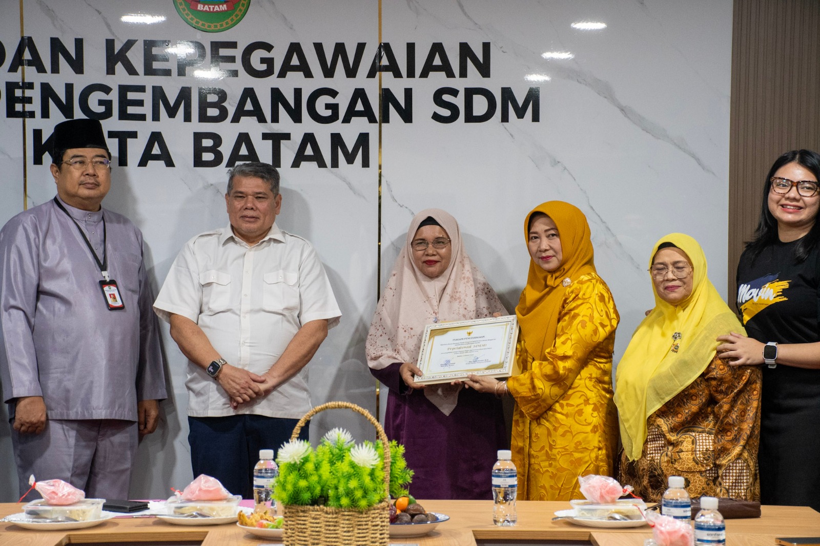 Penyerahan-SK-Pensiun-BUP-TMT-01-Februari-2026-1