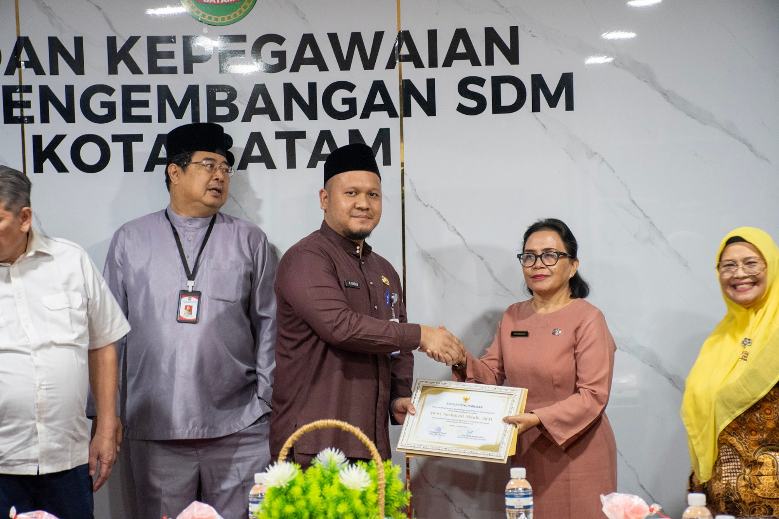 Penyerahan-SK-Pensiun-BUP-TMT-01-Februari-2026-11