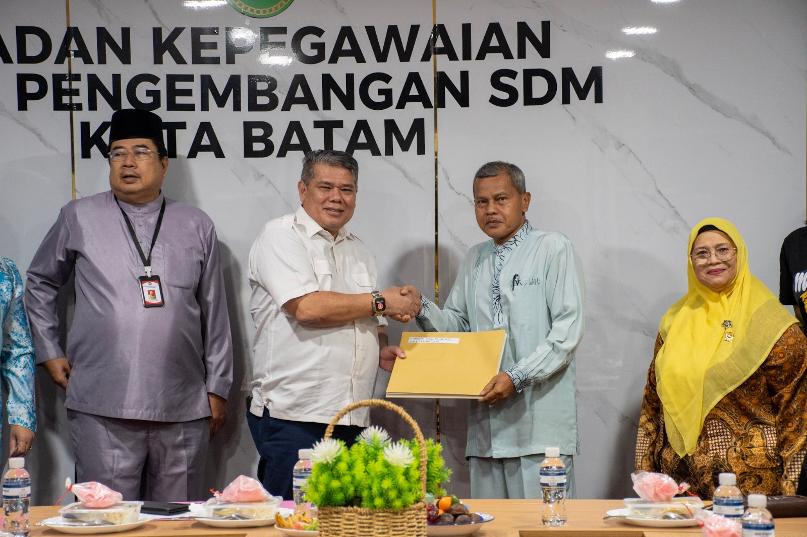 Penyerahan-SK-Pensiun-BUP-TMT-01-Februari-2026-12