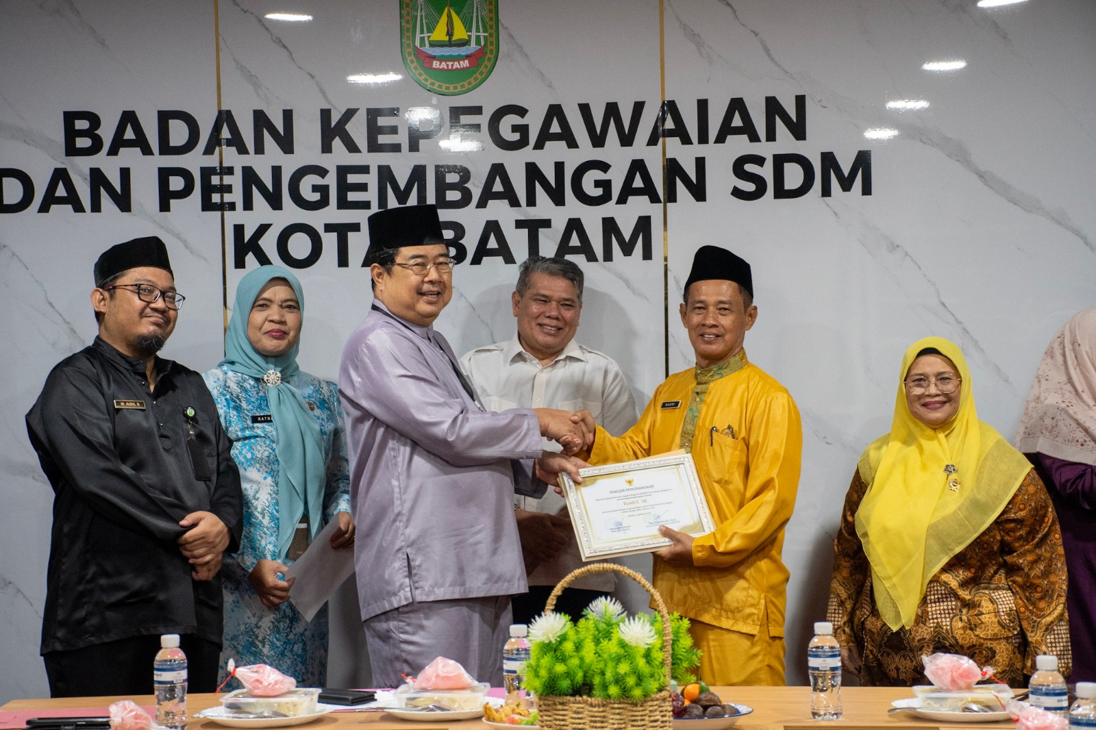Penyerahan-SK-Pensiun-BUP-TMT-01-Februari-2026-2