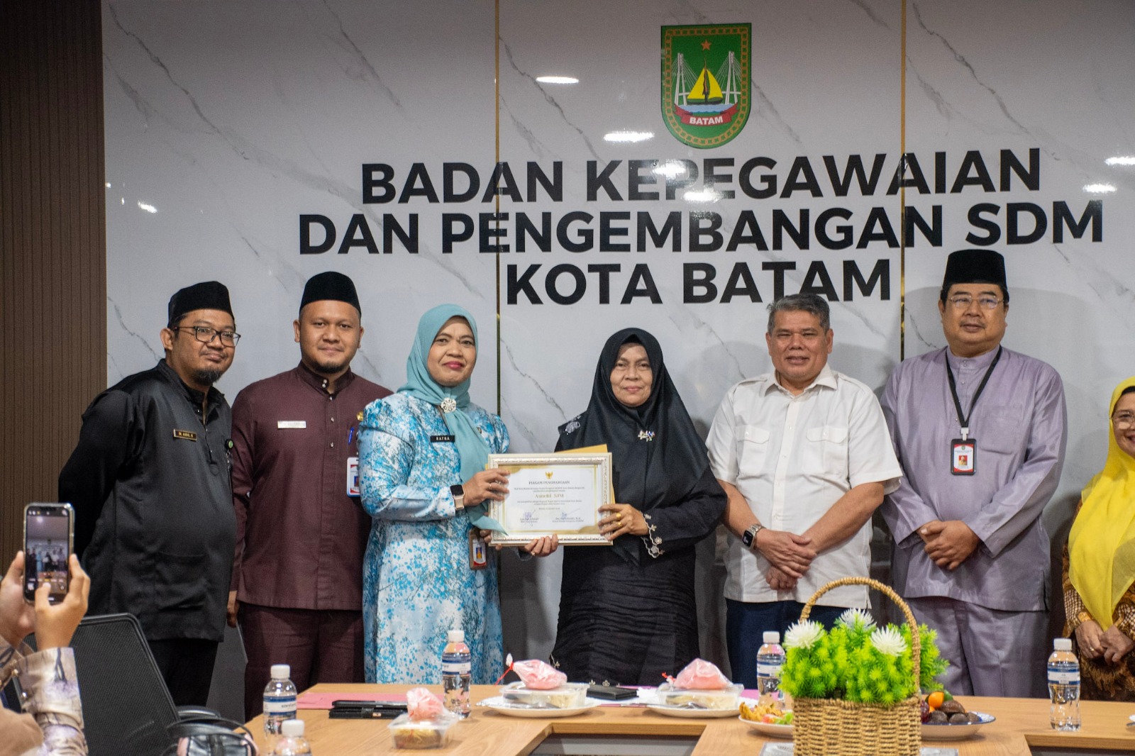 Penyerahan-SK-Pensiun-BUP-TMT-01-Februari-2026-5