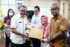 Penyerahan-SK-Pensiun-TMT-01-November-2024-10