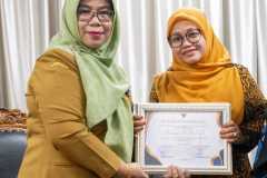 Penyerahan-SK-Pensiun-TMT-01-Agustus-2024-300724-12