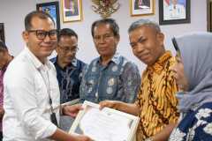 Penyerahan-SK-Pensiun-TMT-01-Agustus-2024-300724-5 Penyerahan-SK-Pensiun-TMT-01-Agustus-2024-300724-5