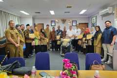 Penyerahan-SK-Pensiun-TMT-01-Juli-2024-14 Penyerahan-SK-Pensiun-TMT-01-Juli-2024-14