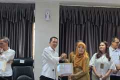 Penyerahan-SK-Pensiun-TMT-01-Juli-2025-1