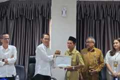 Penyerahan-SK-Pensiun-TMT-01-Juli-2025-14 Penyerahan-SK-Pensiun-TMT-01-Juli-2025-14