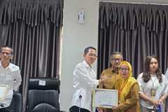 Penyerahan-SK-Pensiun-TMT-01-Juli-2025-15