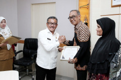 Penyerahan-SK-Pensiun-TMT-01-Mei-2024-10 Penyerahan-SK-Pensiun-TMT-01-Mei-2024-10