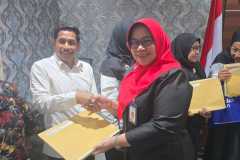 Penyerahan-SK-Pensiun-TMT-01-Oktober-14 Penyerahan-SK-Pensiun-TMT-01-Oktober-14