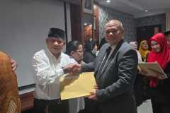 Penyerahan-SK-Pensiun-TMT-01-Oktober-7