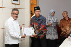 Penyerahan-SK-Pensiun-TMT-09-September-2024-5 Penyerahan-SK-Pensiun-TMT-09-September-2024-5