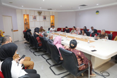 Penyerahan-Piagam-Penghargaan-dan-SK-pensiun-BUP-TMT-01-Oktober-2024-2