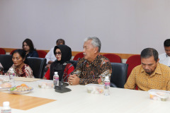 Penyerahan-Piagam-Penghargaan-dan-SK-pensiun-BUP-TMT-01-Oktober-2024-3
