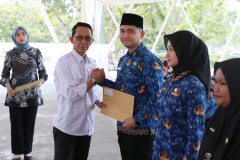 Penyerahan-SK-PPPK-Tahap-II-Formasi-Tahun-2024-14
